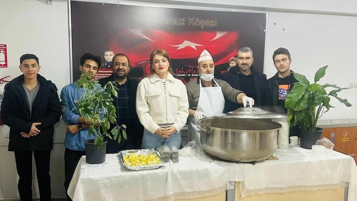 OKULUMUZDA ''SAĞLIKLI BESLENİYORUM'' PROJESİ ETKİNLİKLERİ